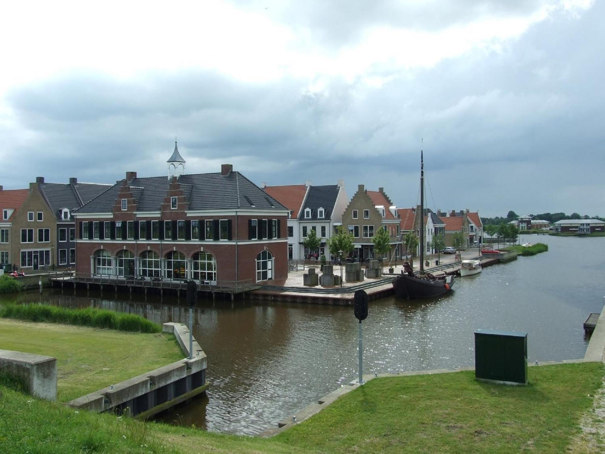 House Marijke With Winter Garden And Direct Access To The Lauwersmeer Anjum Zewnętrze zdjęcie