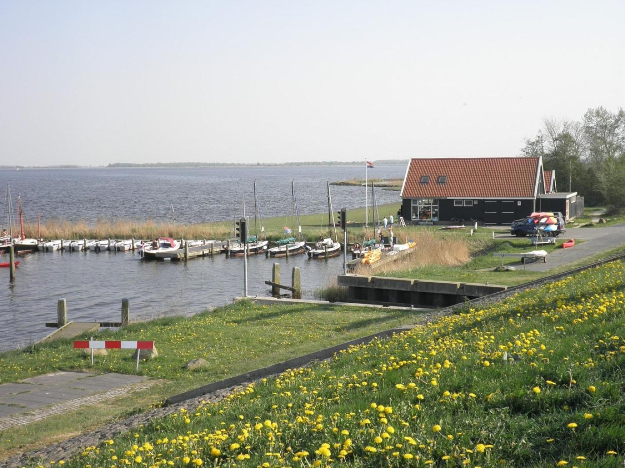 House Marijke With Winter Garden And Direct Access To The Lauwersmeer Anjum Zewnętrze zdjęcie
